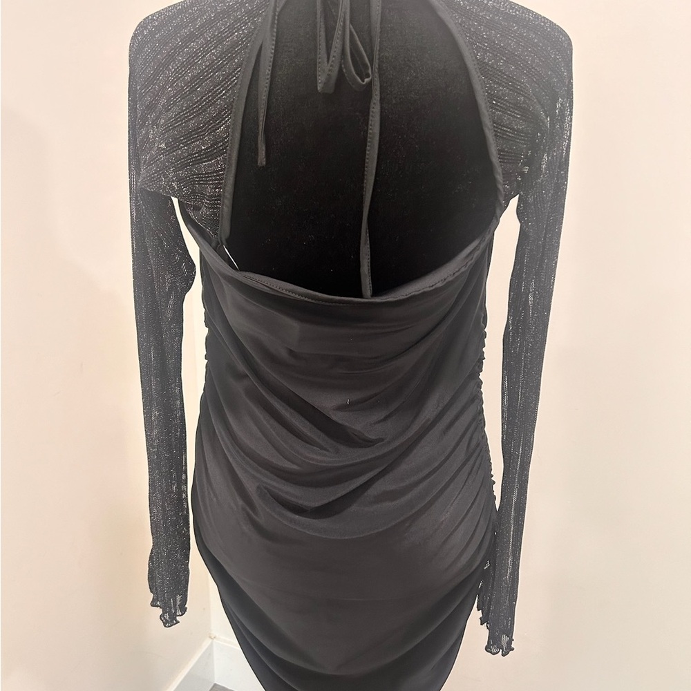 Cute black long sleeved black dress sz L